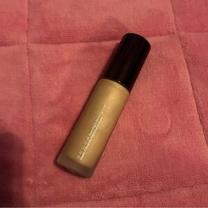 BECCA Backlight Priming Filter Primer